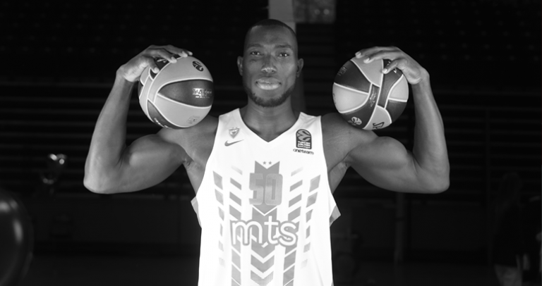 L’hommage au pivot de l’etoile rouge terrassé par une crise cardiaque: « michael ojo a laissé son dernier sourire à la capitale serbe » – basket europ