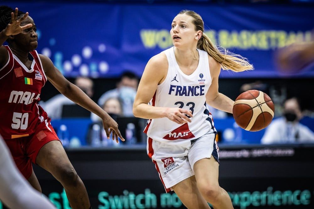 Vidéo : Deux passes de Marine Johannes dans le top 5 de la journée de dimanche des qualifs à la Coupe du monde