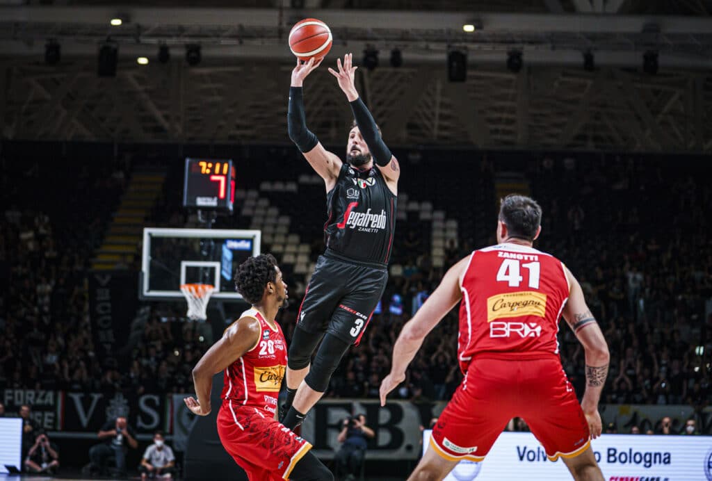 Pleins feux sur les playoffs italiens sur MCS Basket Basket Europe